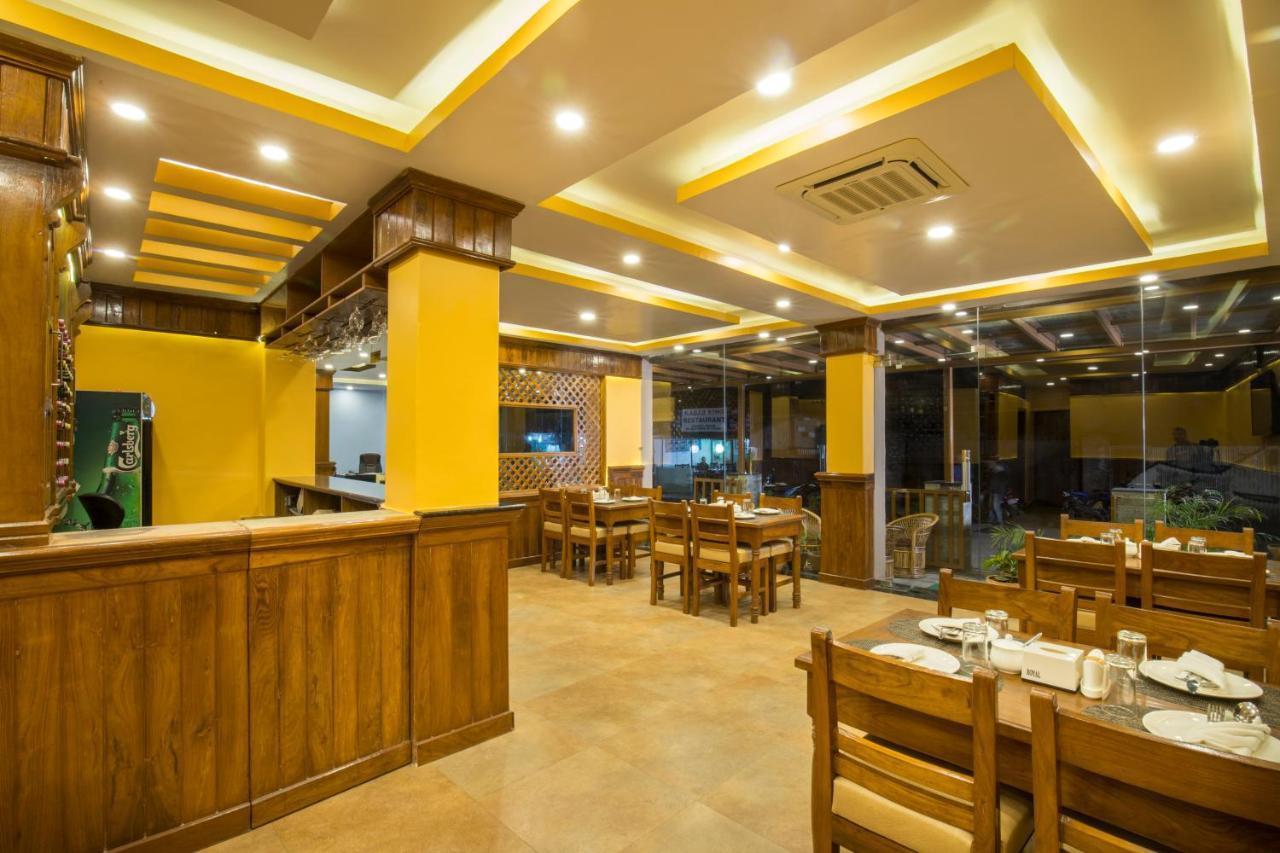 Hotel Lake Shore Pokhara Exterior foto
