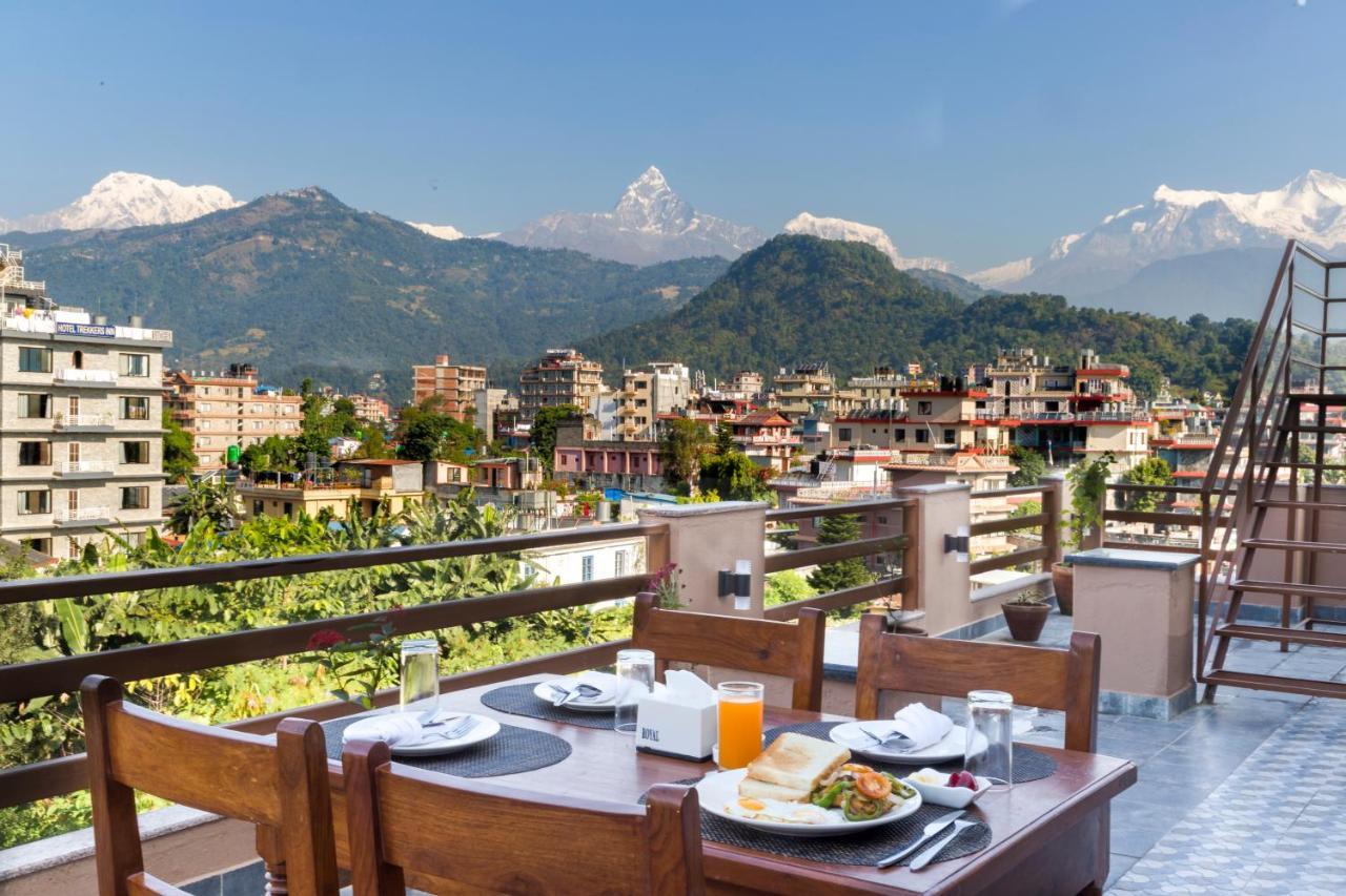Hotel Lake Shore Pokhara Exterior foto